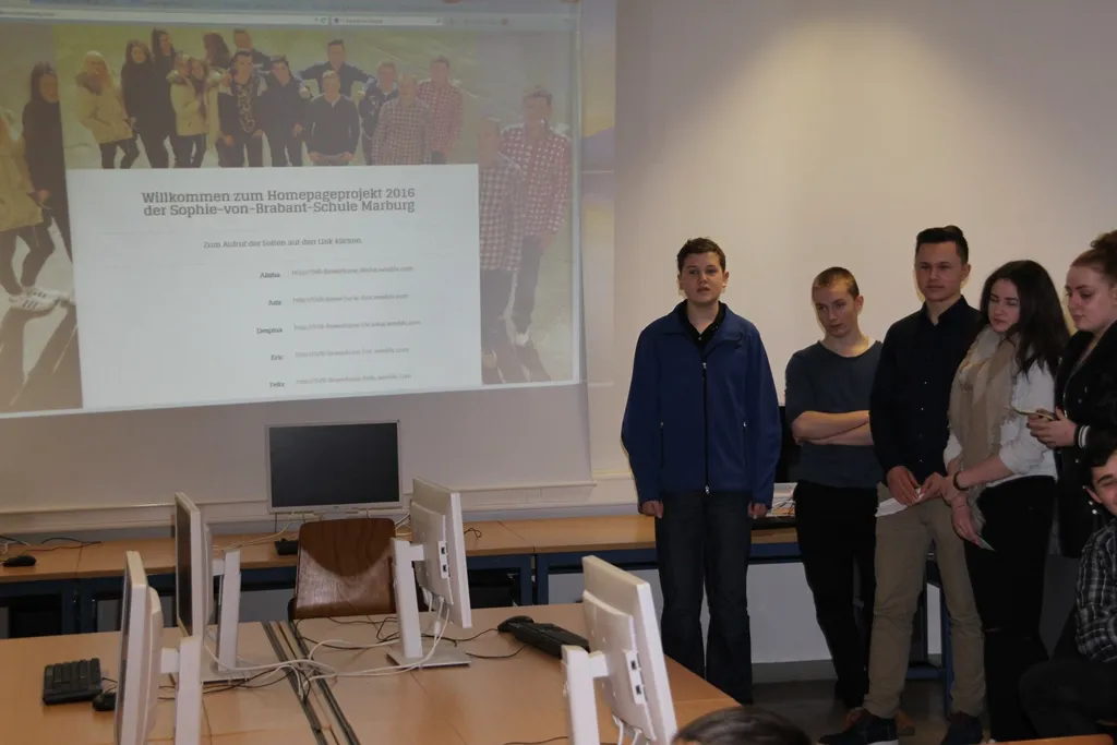 Präsentation der Bewerbungshompages. Foto: Heiko Krause, Stadt Marburg